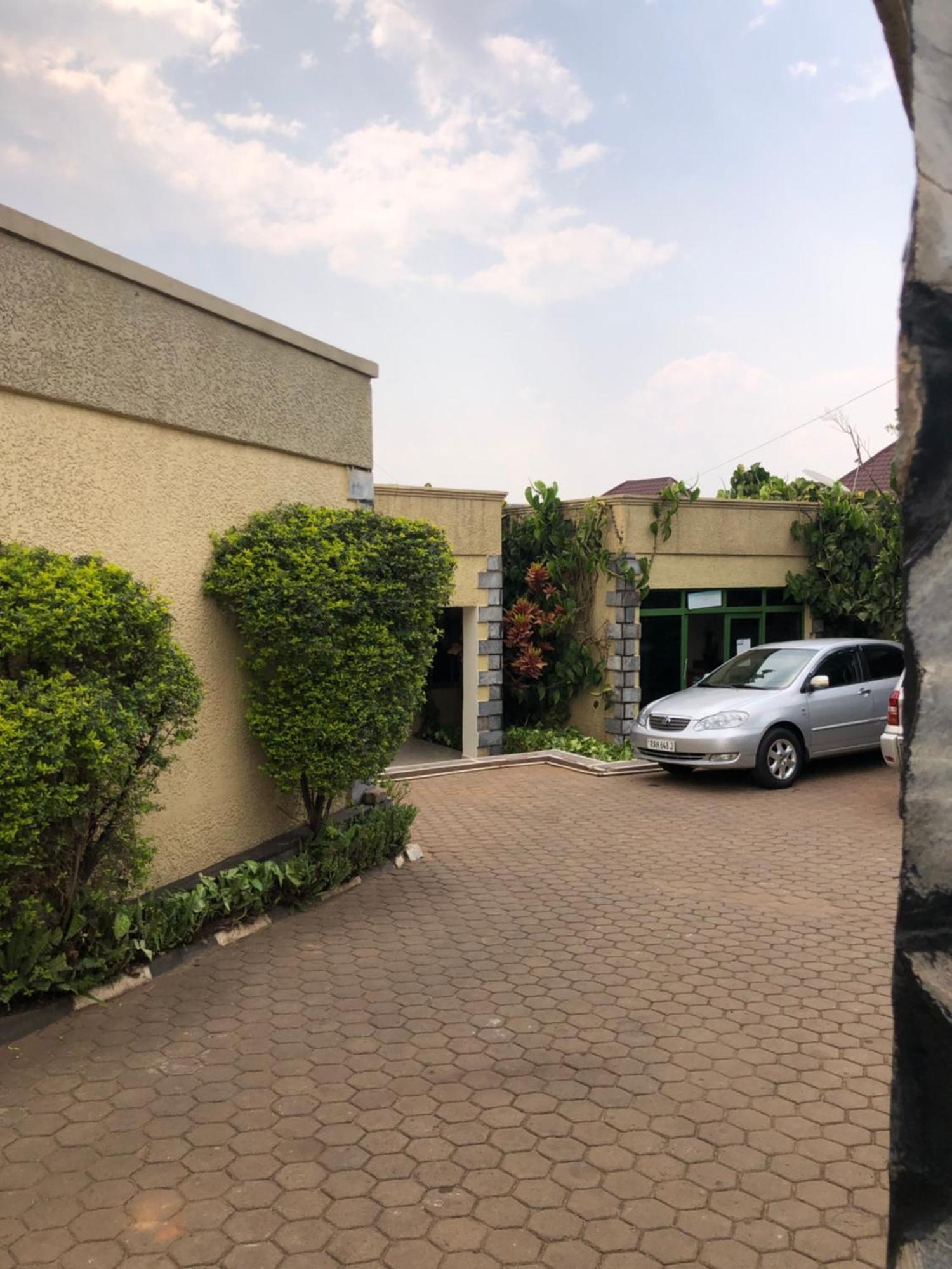 K&G Hotel Rwanda Kigali Exteriör bild